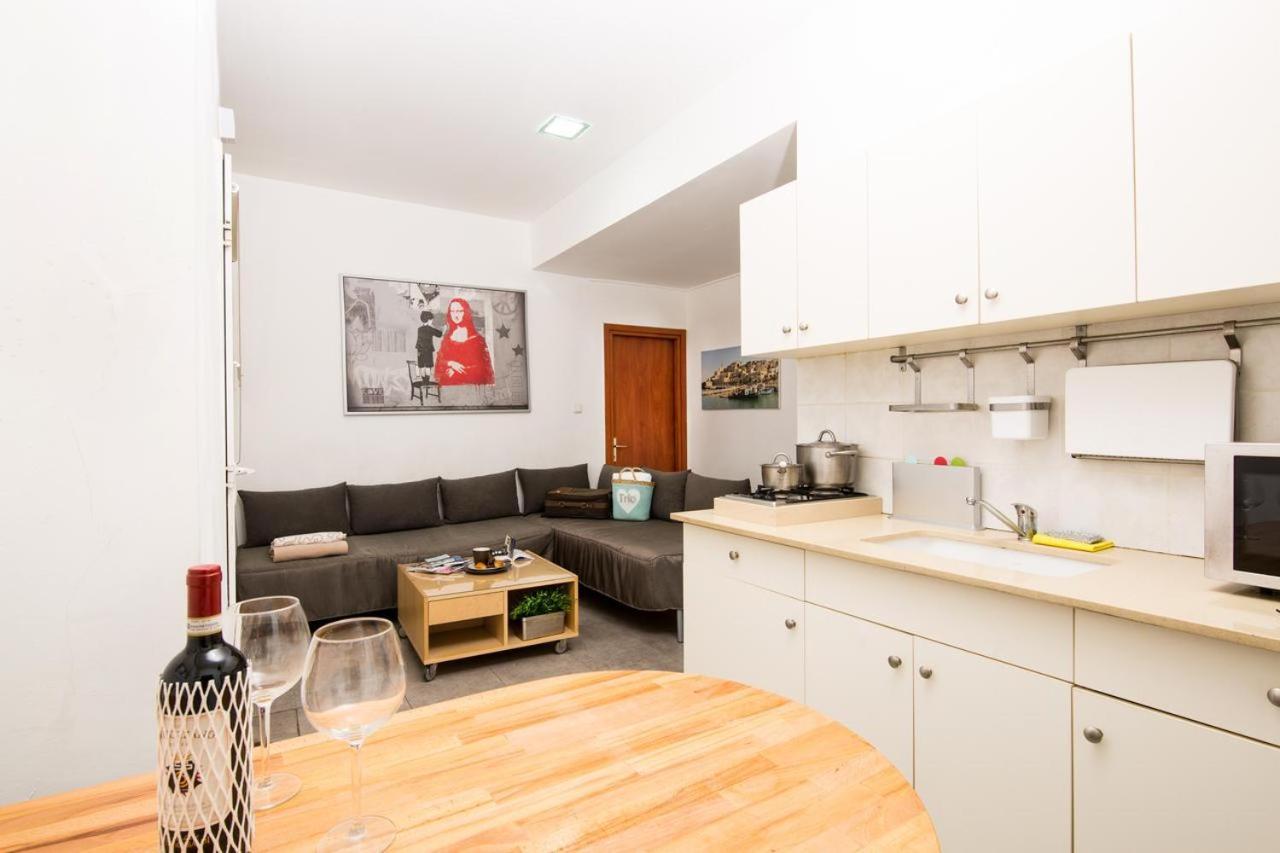 Miraks Harav Kuk Apartment Tel Aviv Exterior photo
