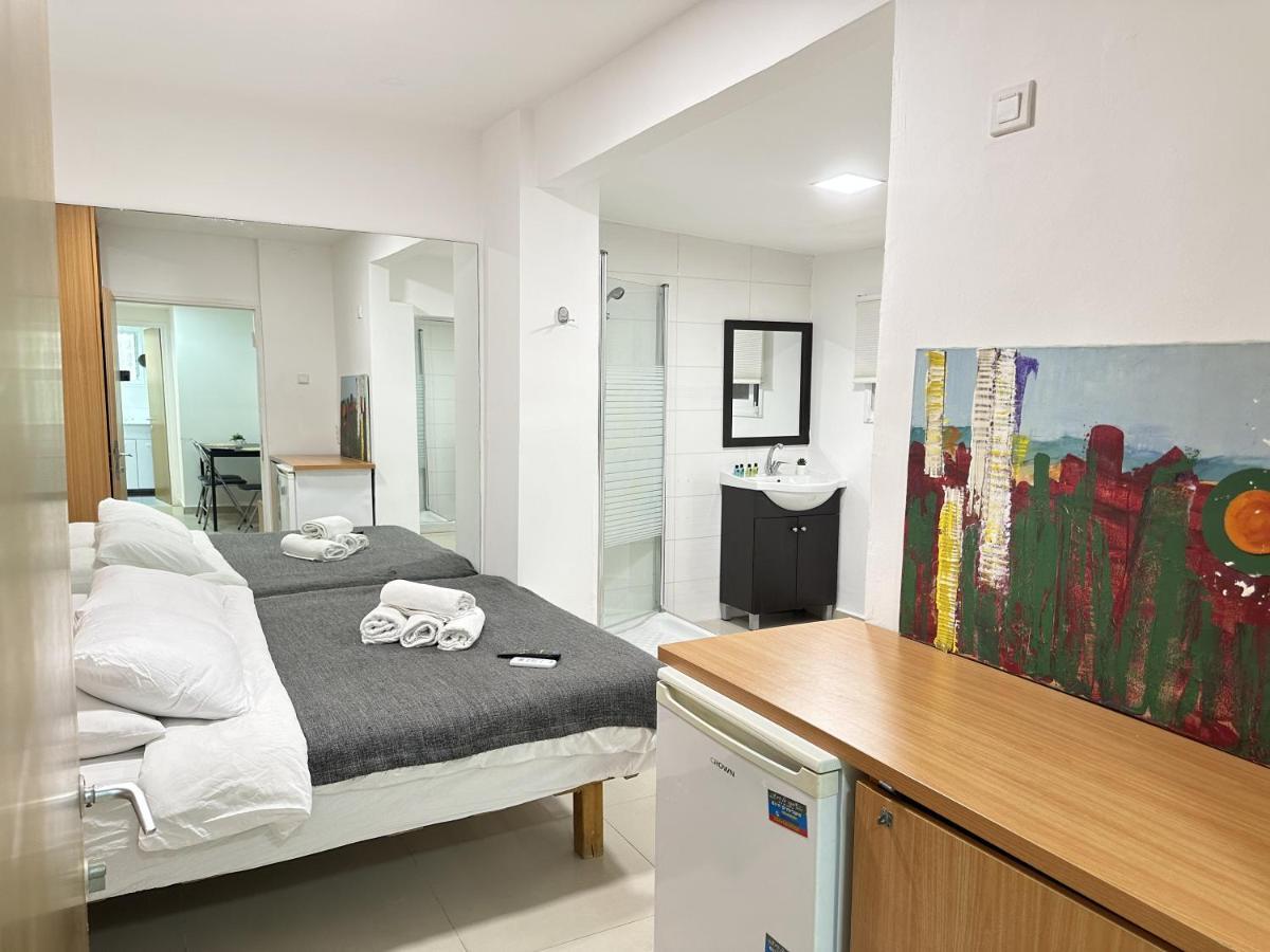 Miraks Harav Kuk Apartment Tel Aviv Exterior photo